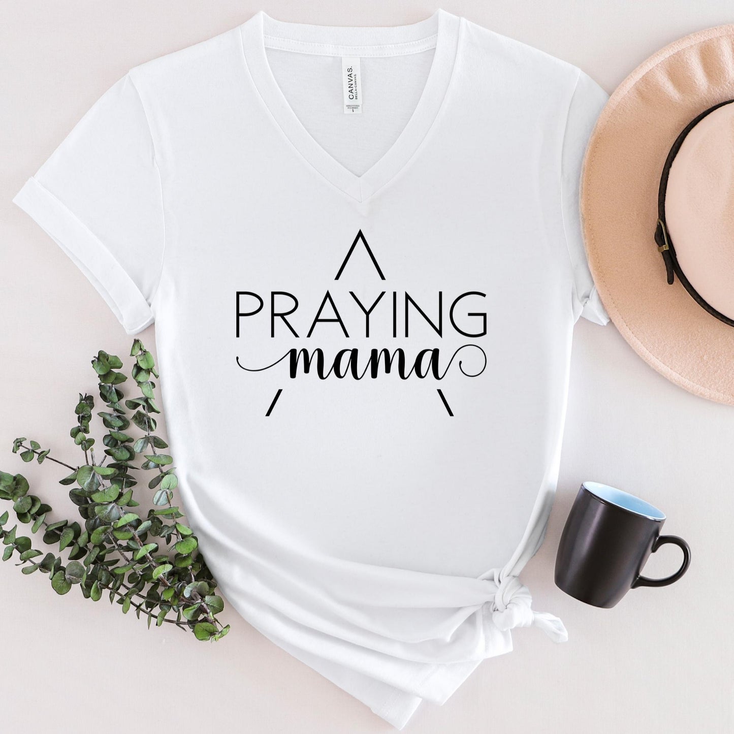 Praying Mama V-neck T-shirt Black Design